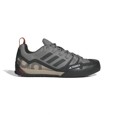 Obrázok používateľa Adidas Terrex Swift SOLO 2.0 Hiking Lezecká obuv, Pánsky, Veľkosť: 42 2/3, Ch solid grey/carbon/wonder beigeTopánky